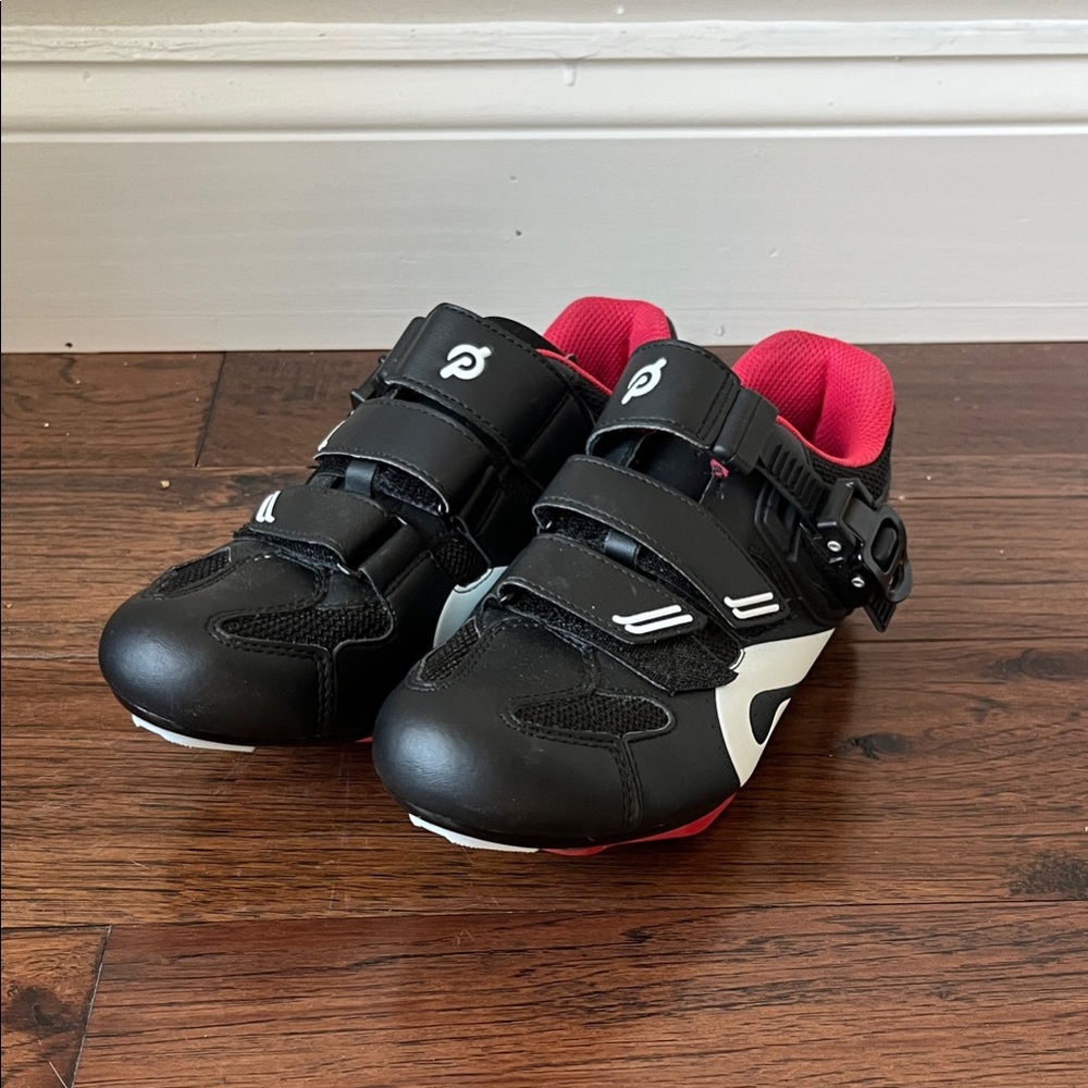Peloton Women's Black and Red Cycling Sneakers